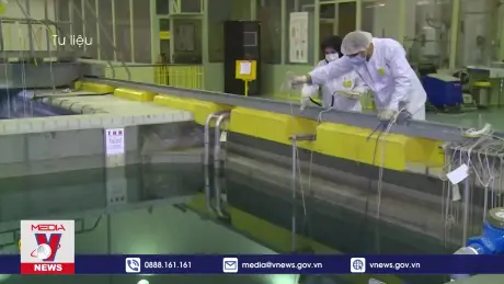 Iran ngừng mở rộng kho dự trữ uranium làm giàu cao