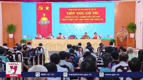 Thủ tướng Phạm Minh Chính tiếp xúc cử tri thành phố Cần Thơ